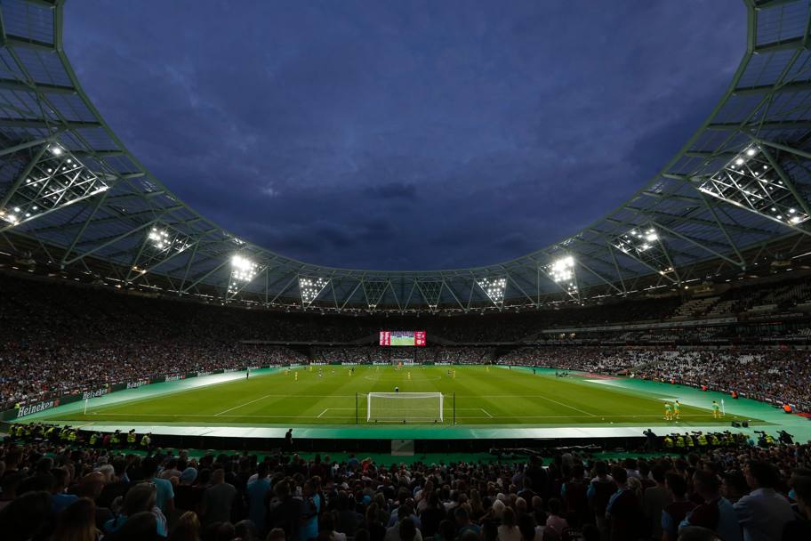 Il West Ham ha inaugurato l&#39;Olympics Stadium nel match di ritorno dei preliminari di Europa League contro gli sloveni del Domzale. LA PRESSE